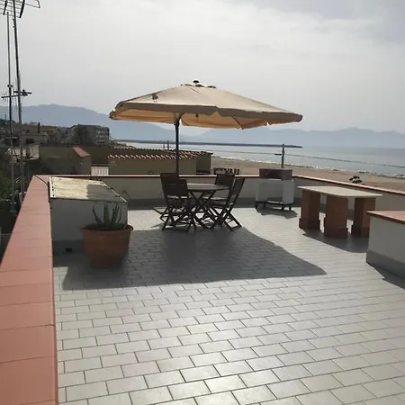 La Casa Sulla Spiaggia בית נופש